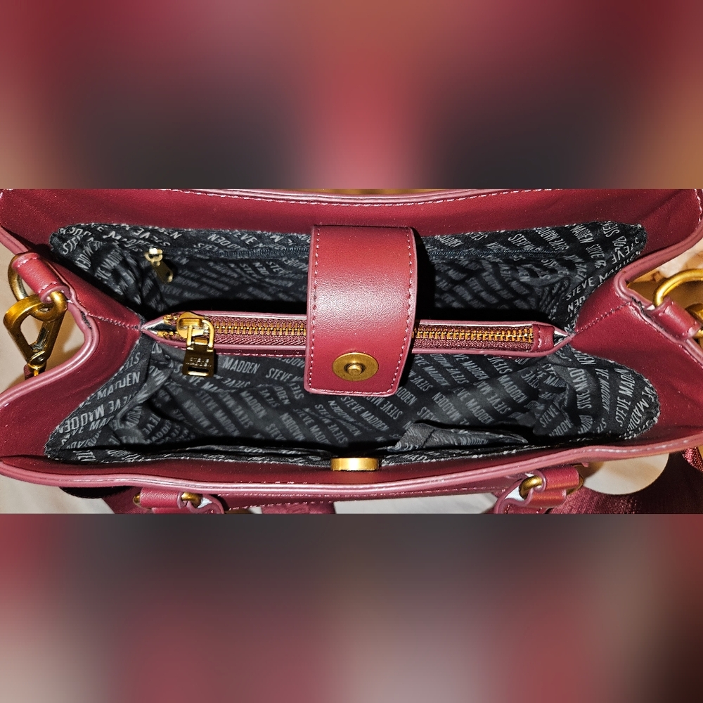 Steve Madden Burgundy Crossbody Handbag - Picture 4 of 5
